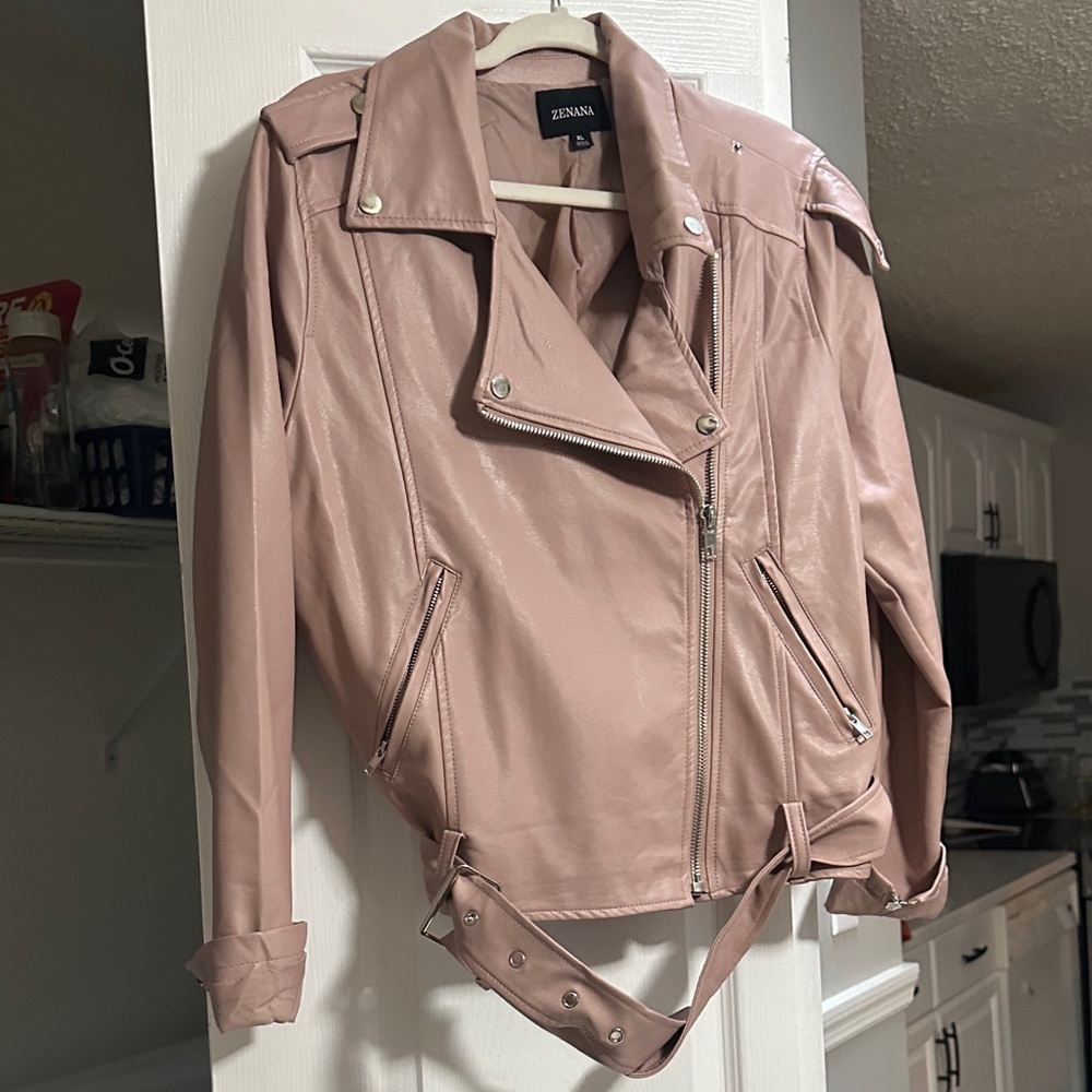 Zenana Outfitters Blush Leather Moto Jacket. ( with lots of detail )